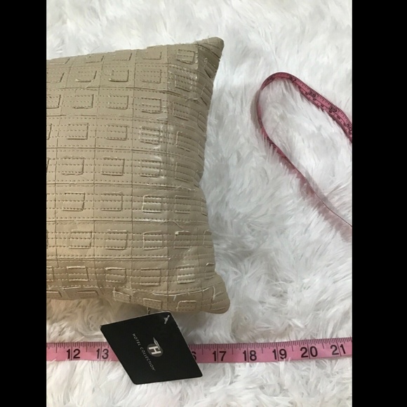 NEW $80 Hotel‎ Collection Maze 10" x 18" Decorative Pillow Natural Khaki - Picture 4 of 8